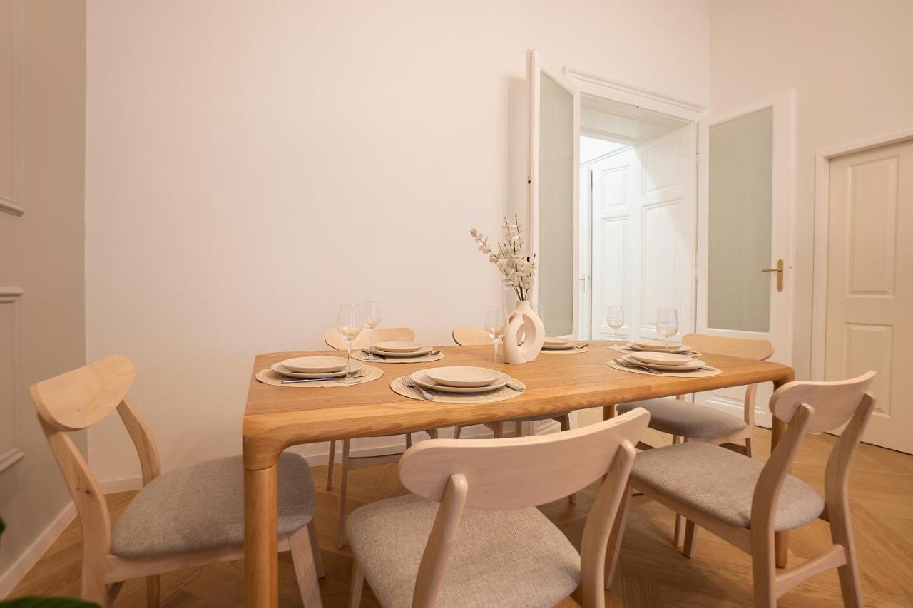 Spacious 110М2 Flat In The City Center Wien Eksteriør bilde