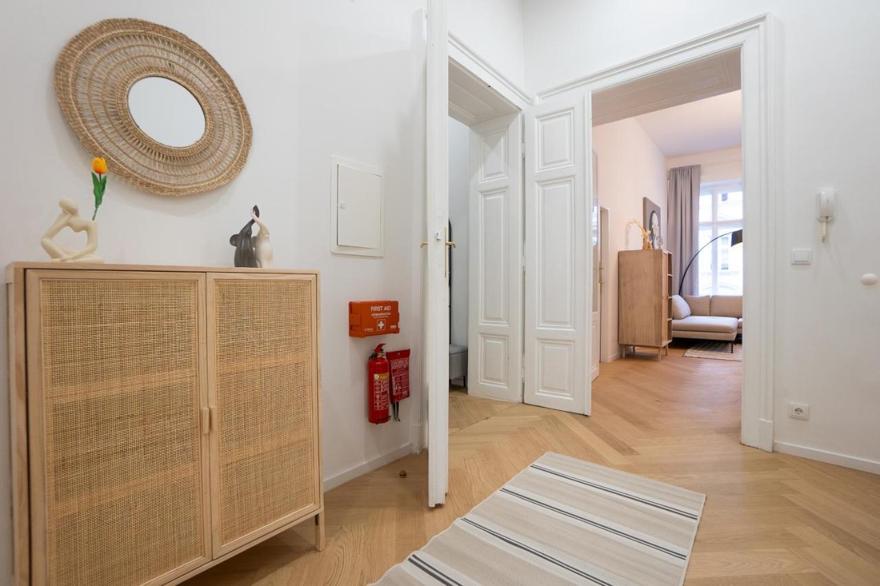 Spacious 110М2 Flat In The City Center Wien Eksteriør bilde
