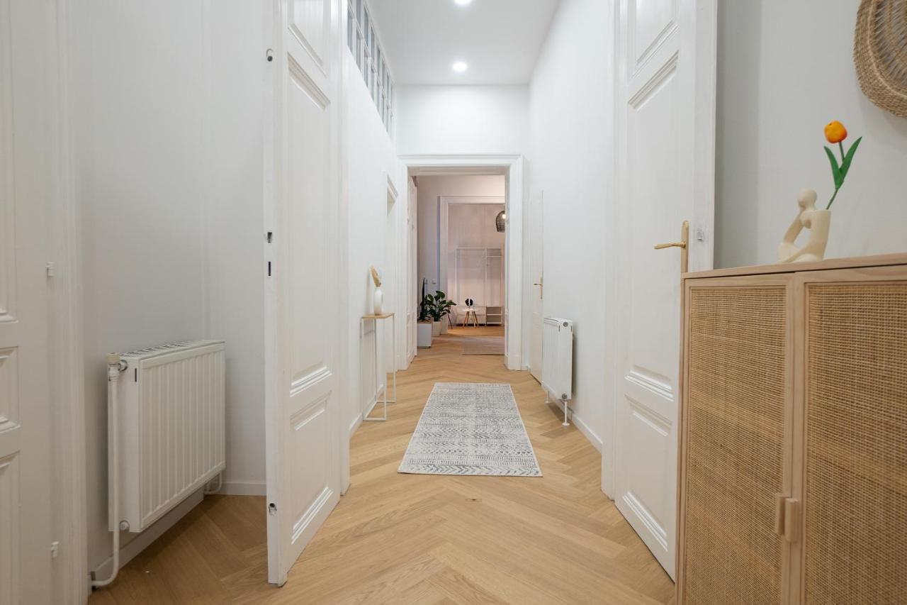 Spacious 110М2 Flat In The City Center Wien Eksteriør bilde