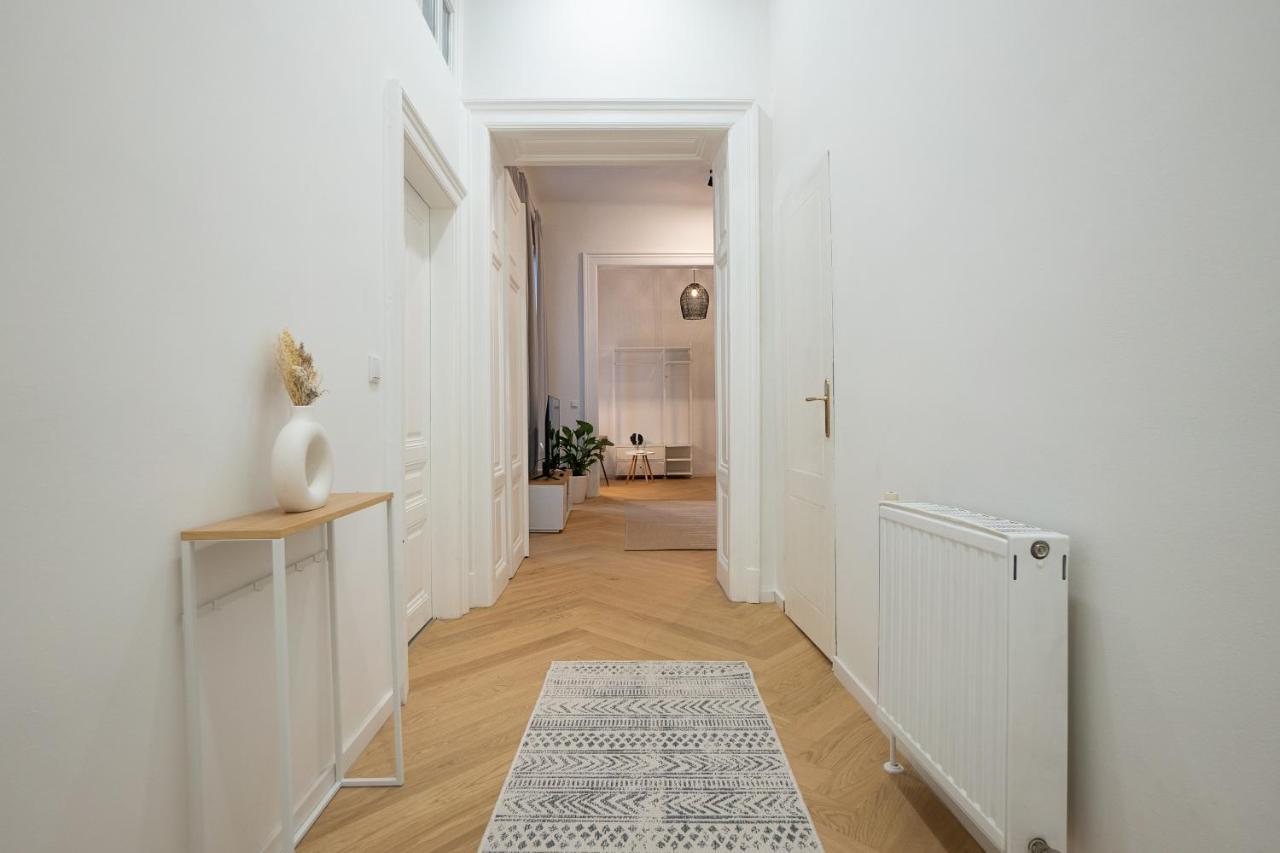 Spacious 110М2 Flat In The City Center Wien Eksteriør bilde