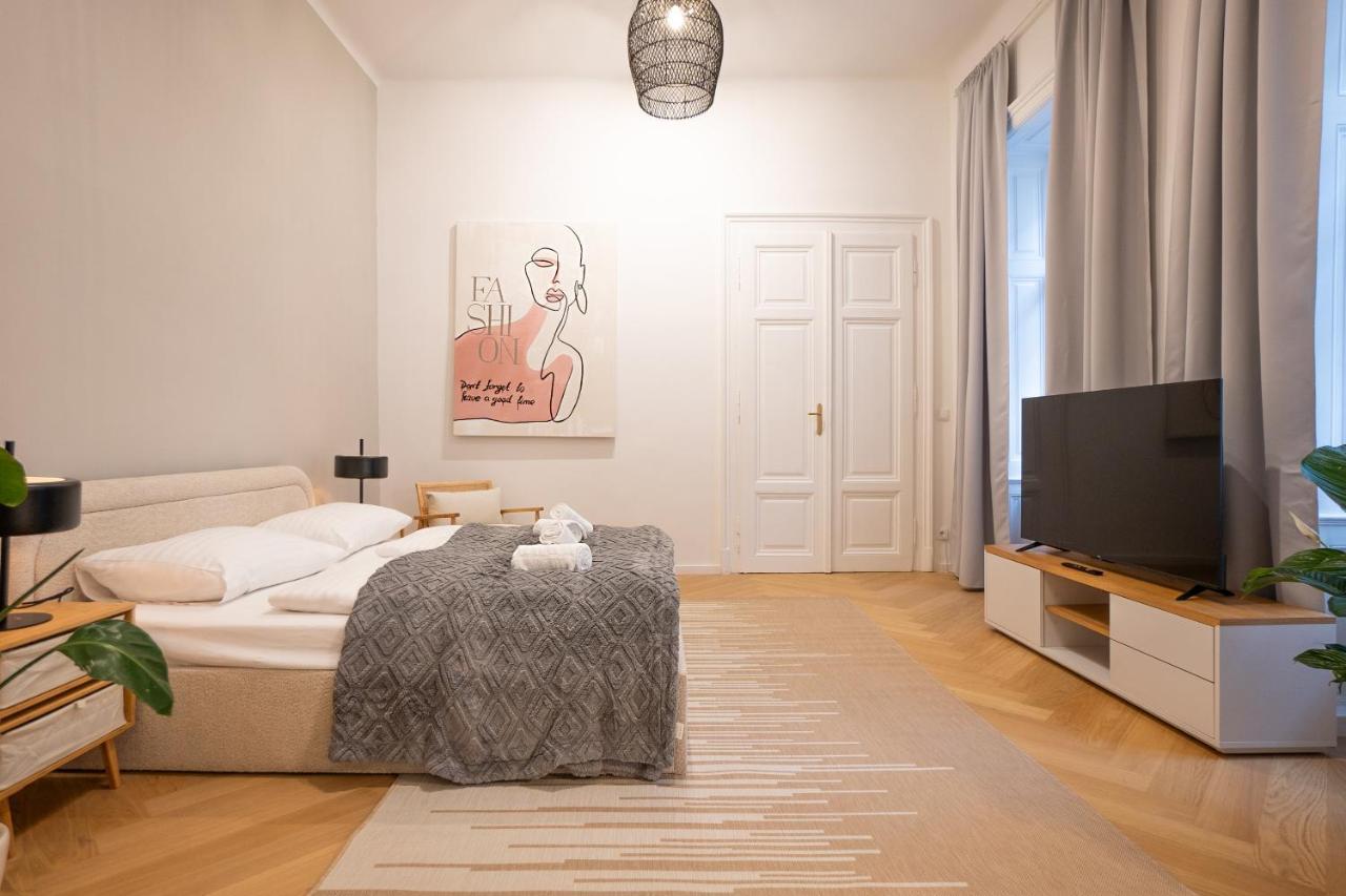 Spacious 110М2 Flat In The City Center Wien Eksteriør bilde