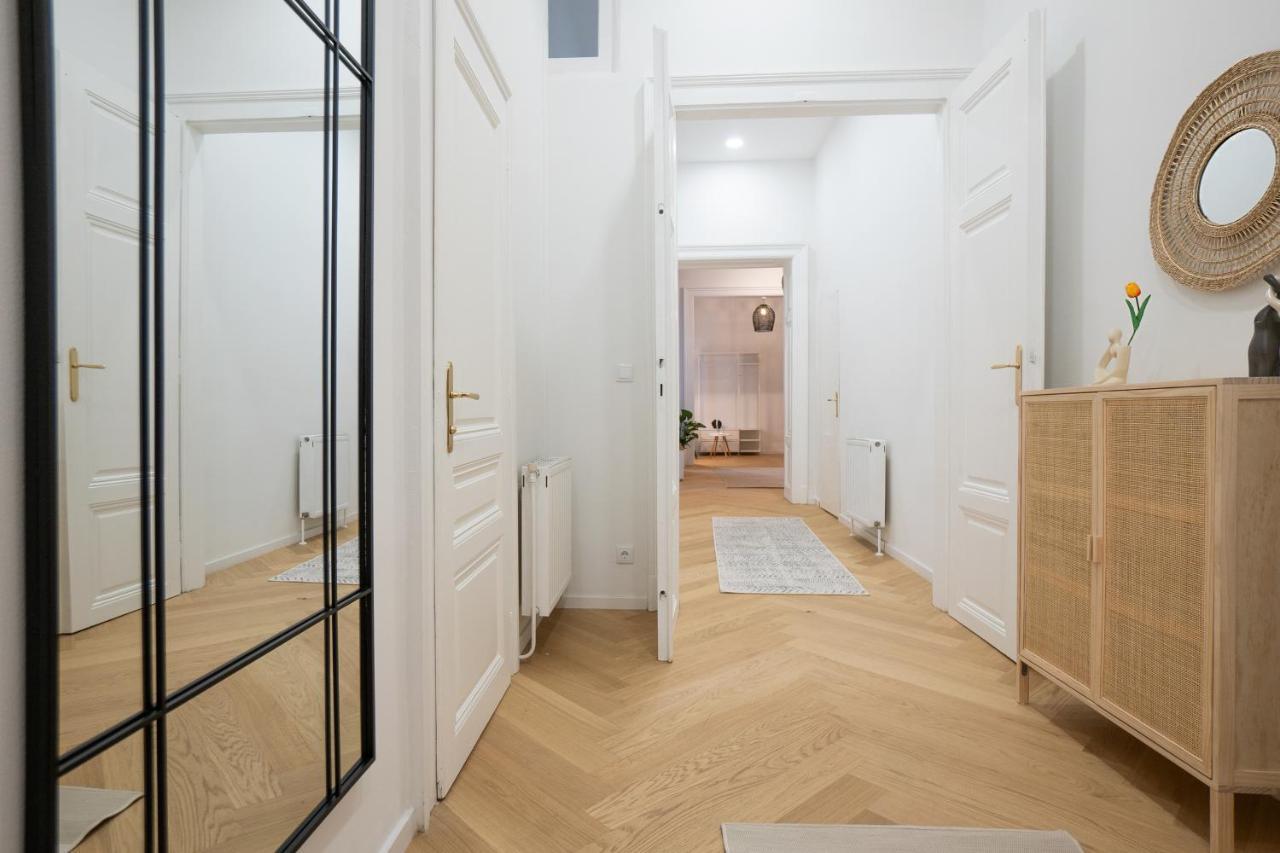 Spacious 110М2 Flat In The City Center Wien Eksteriør bilde
