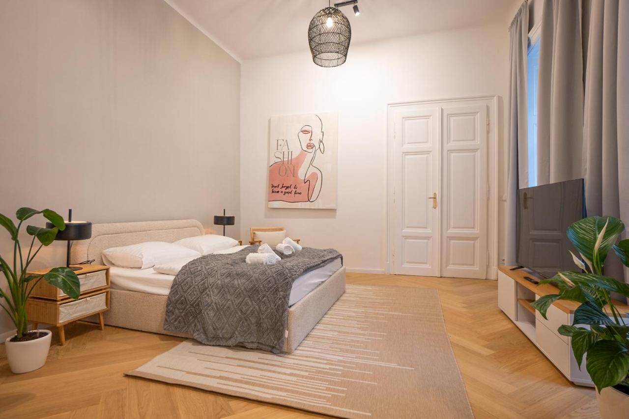 Spacious 110М2 Flat In The City Center Wien Eksteriør bilde
