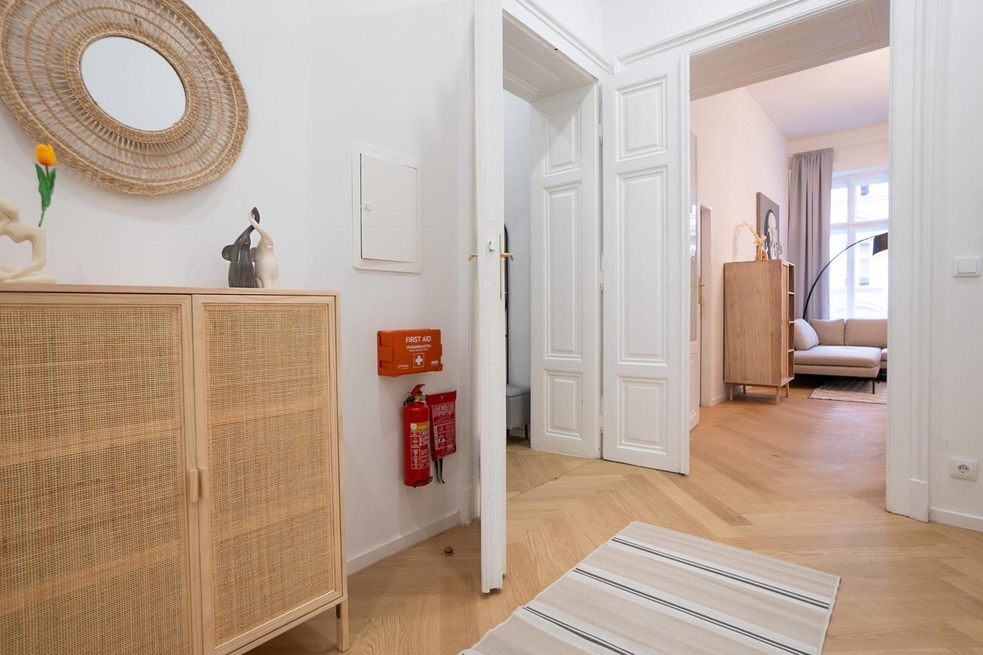 Spacious 110М2 Flat In The City Center Wien Eksteriør bilde