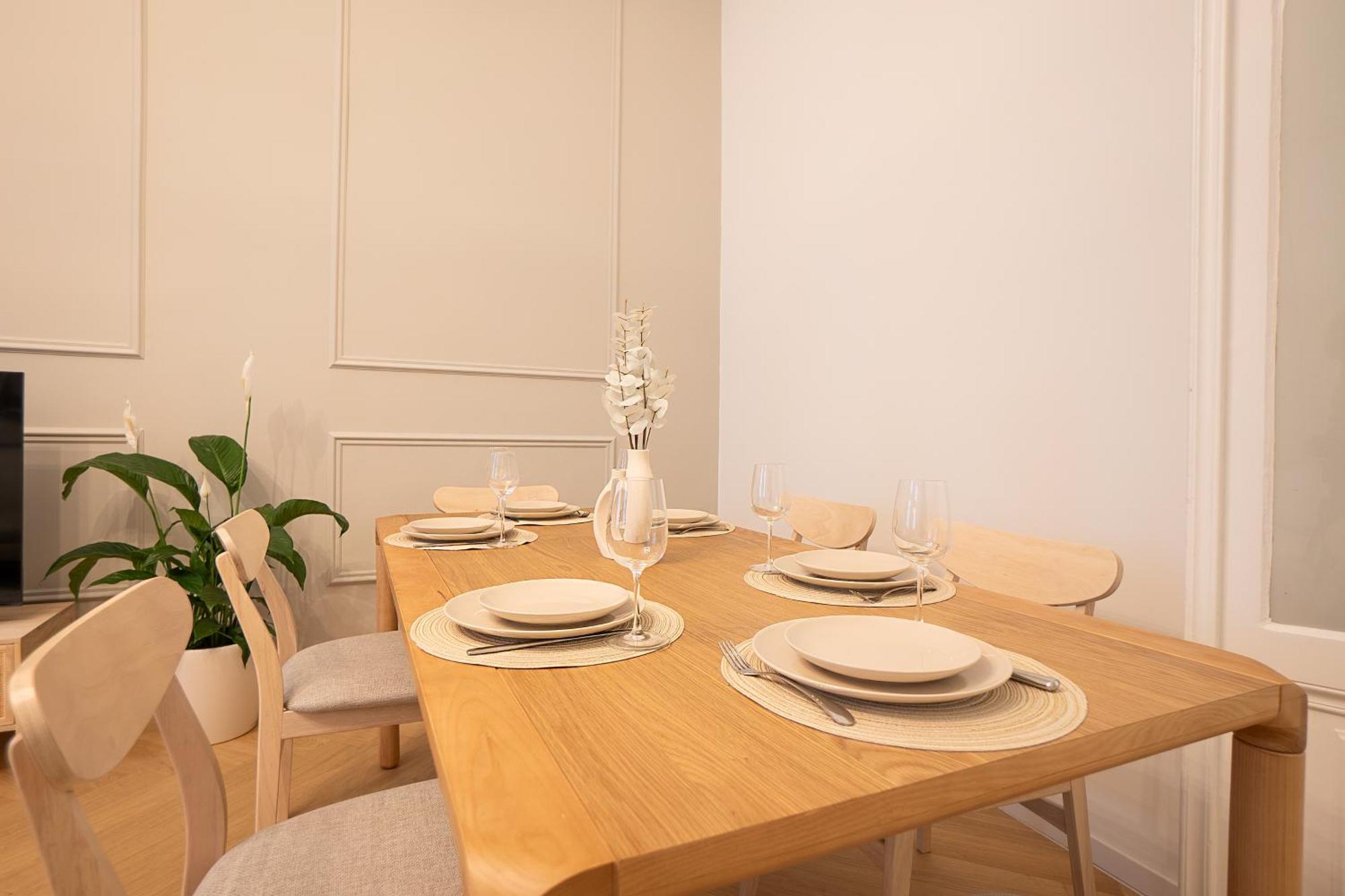 Spacious 110М2 Flat In The City Center Wien Eksteriør bilde